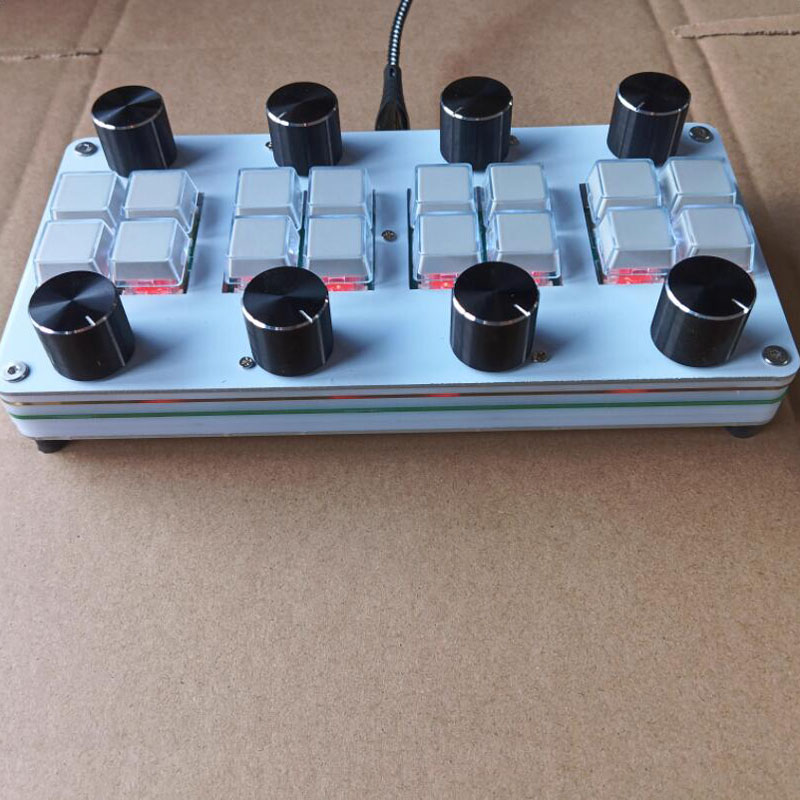 مع 8 مفاتيح و8 مقابض تخميد لبر - مراجعة Midi Controller Pad وسعره